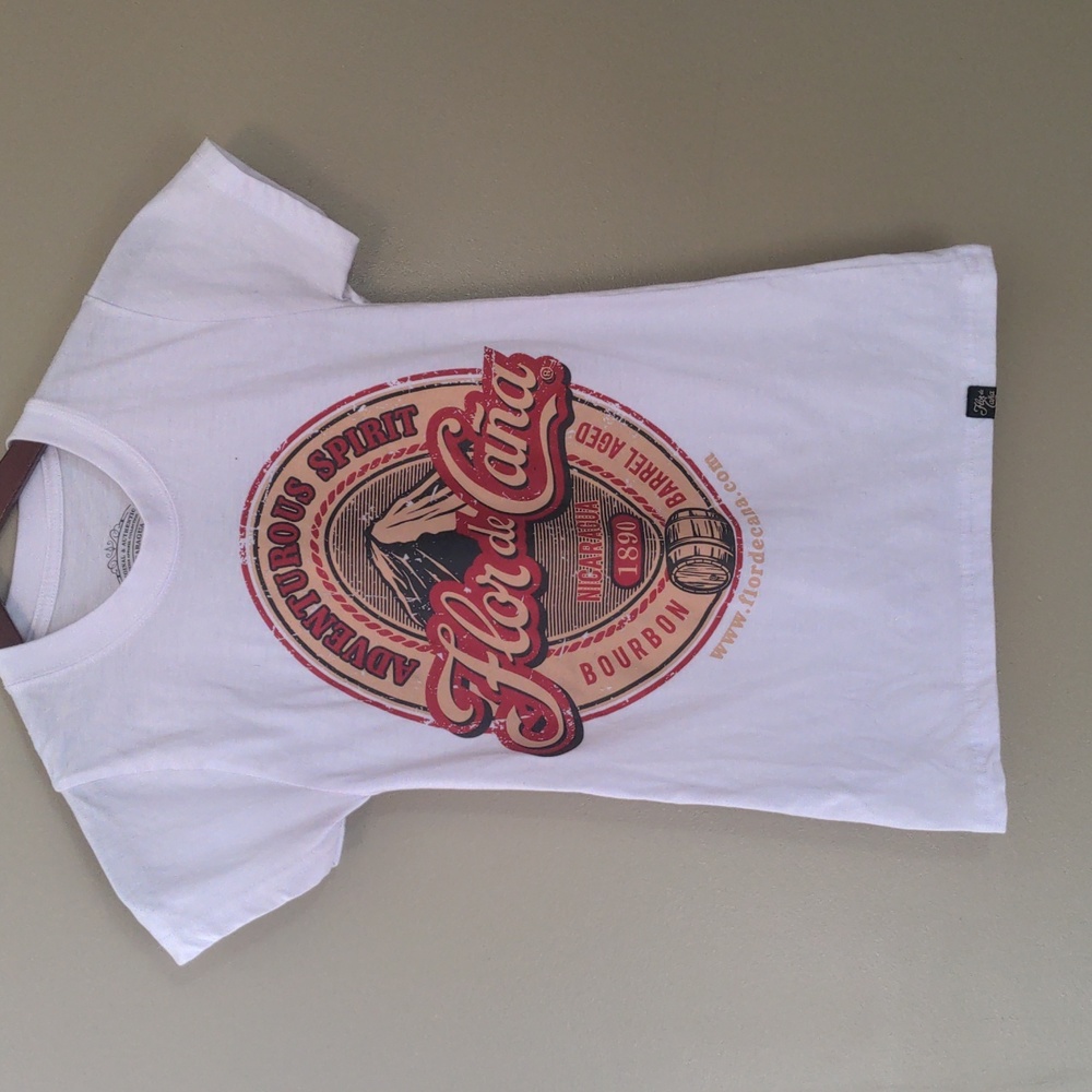 Flor de Cana tee